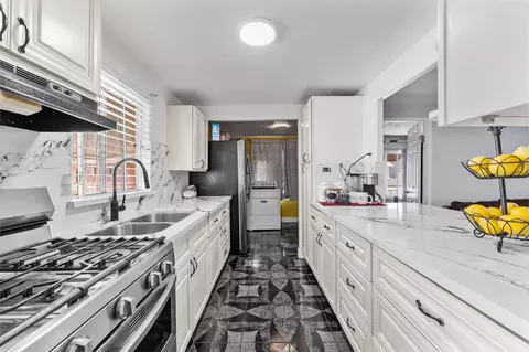 12600 Van Nuys Blvd #21, Pacoima, CA 91331 photo 2