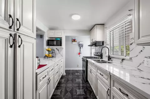 12600 Van Nuys Blvd #21, Pacoima, CA 91331 photo 4