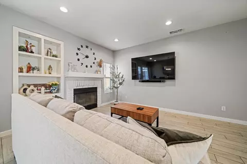 Other - 45653 Knightsbridge St, Lancaster, CA 93534 photo 3 of 5