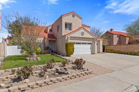 Exterior - 37350 E 42nd St, Palmdale, CA 93552 photo 2 of 6