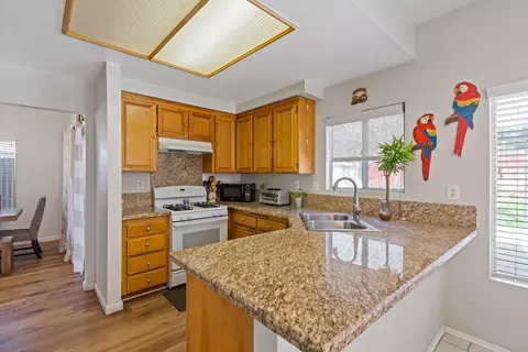 Kitchen - 37350 E 42nd St, Palmdale, CA 93552 photo 2 of 4