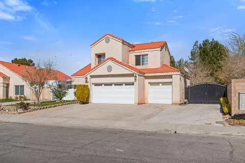 Exterior - 37350 E 42nd St, Palmdale, CA 93552 photo 3 of 6