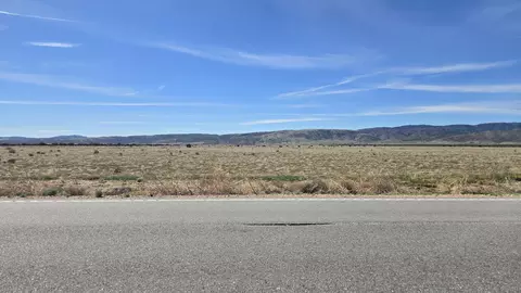 Avenue D, Fairmont, CA 93536 photo 6