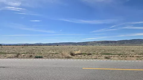 Avenue D, Fairmont, CA 93536 photo 4