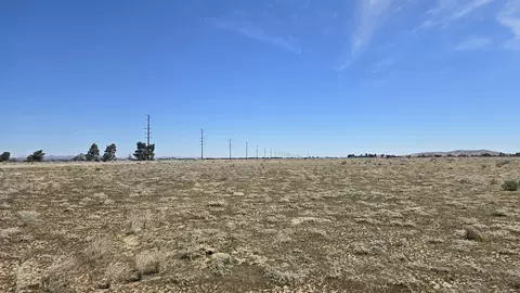 Avenue D, Fairmont, CA 93536 photo 18