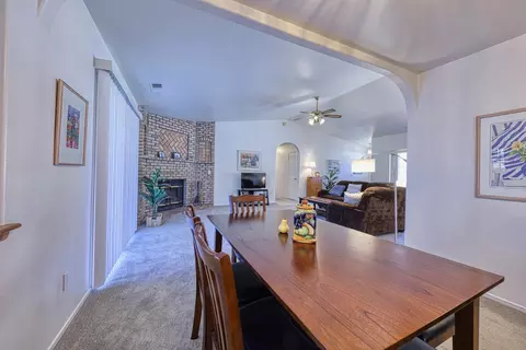 Dining - 29180 Lower Valley Rd N, Tehachapi, CA 93561 photo 2 of 4