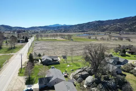 View/Area - 29180 Lower Valley Rd N, Tehachapi, CA 93561 photo 2 of 3