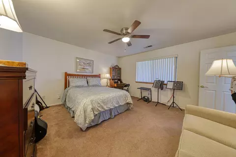 Bedroom - 29180 Lower Valley Rd N, Tehachapi, CA 93561 photo 1 of 5
