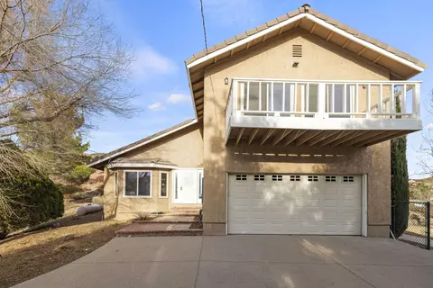 8511 Calva St, Leona Valley, CA 93551