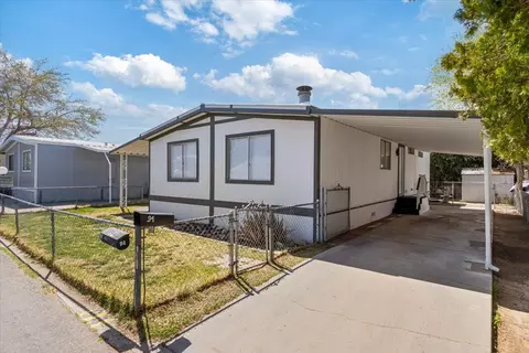 43850 20th St E #94, Lancaster, CA 93535