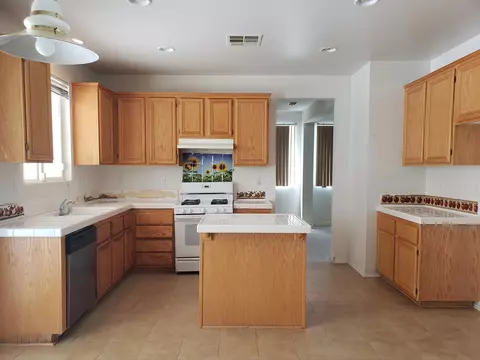 45720 Coventry Ct, Lancaster, CA 93534 photo 14