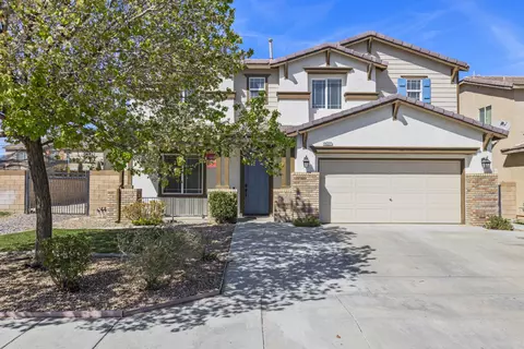 Exterior - 44327 Dusky Willow St, Lancaster, CA 93536 photo 2 of 18