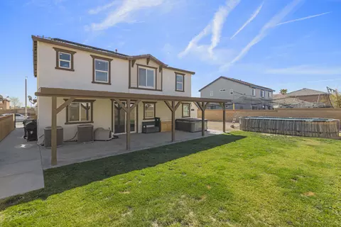 Exterior - 44327 Dusky Willow St, Lancaster, CA 93536 photo 4 of 18
