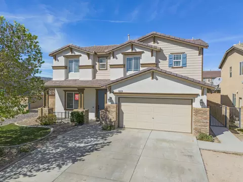 Exterior - 44327 Dusky Willow St, Lancaster, CA 93536 photo 16 of 18