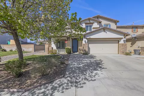 Exterior - 44327 Dusky Willow St, Lancaster, CA 93536 photo 15 of 18
