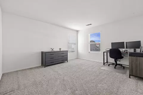 Bedroom - 44327 Dusky Willow St, Lancaster, CA 93536 photo 1 of 13