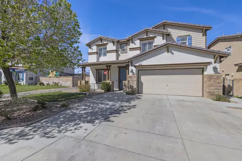 Exterior - 44327 Dusky Willow St, Lancaster, CA 93536 photo 14 of 18