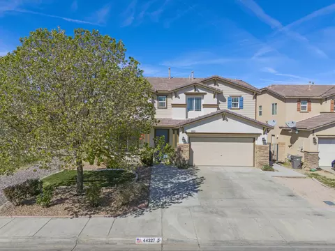 Exterior - 44327 Dusky Willow St, Lancaster, CA 93536 photo 17 of 18