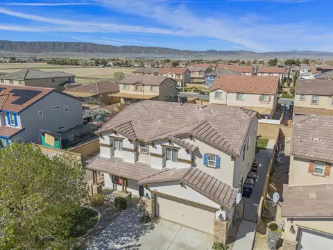 View/Area - 44327 Dusky Willow St, Lancaster, CA 93536 photo 3 of 7