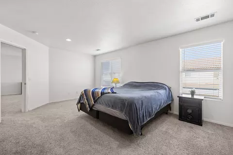 Bedroom - 44327 Dusky Willow St, Lancaster, CA 93536 photo 4 of 13