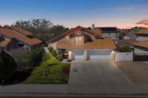 43663 Byron Dr, Lancaster, CA 93535