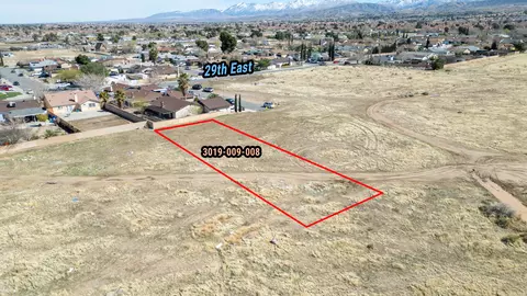 Cor Ave R9 28th Ste, Palmdale, CA 93550 photo 2