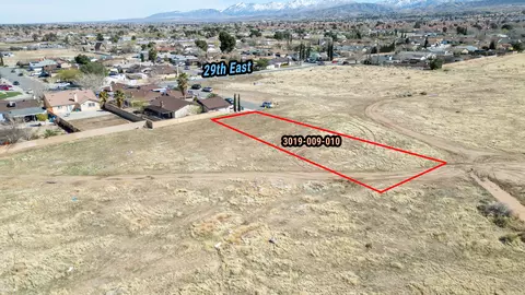 Cor Ave R9 28th Ste, Palmdale, CA 93550 photo 5
