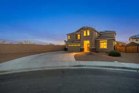 2513 Mammoth Mountain Way, Rosamond, CA 93560
