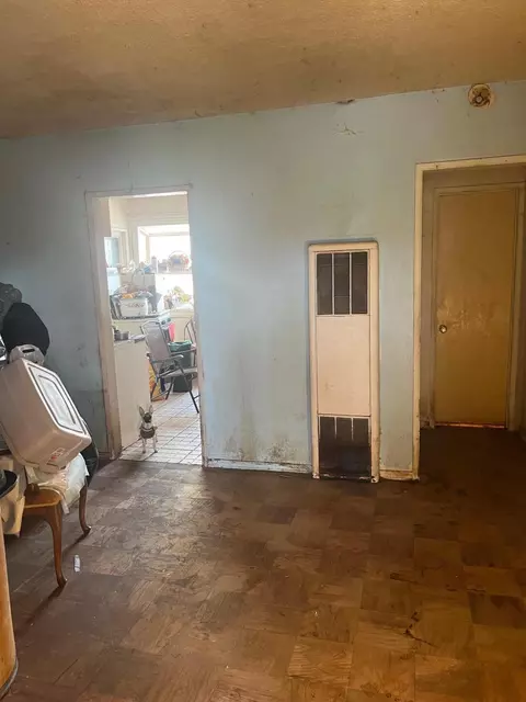 239 Ave P-3, Palmdale, CA 93550 photo 2