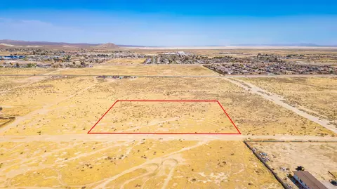 Clark Street, Rosamond, CA 93560 photo 3