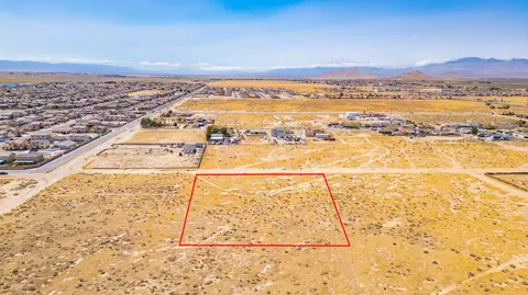 Clark Street, Rosamond, CA 93560 photo 4
