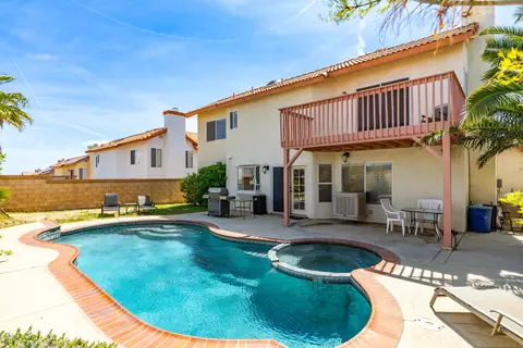 Exterior - 3121 Hampton Rd, Palmdale, CA 93551 photo 1 of 11