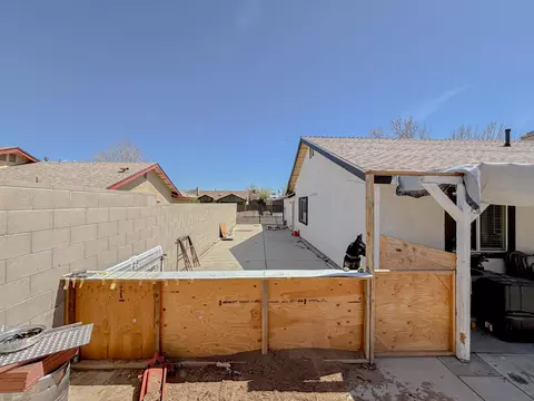 Exterior - 37653 Janus Dr, Palmdale, CA 93550 photo 7 of 8