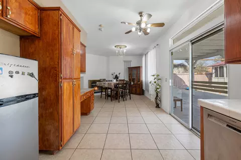 5243 Cisero Dr, Palmdale, CA 93552 photo 13