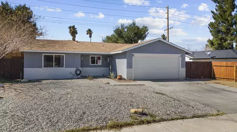 37637 Millbrook Ln, Palmdale, CA 93550