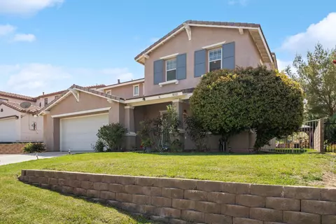 38321 Bonino Dr, Palmdale, CA 93551