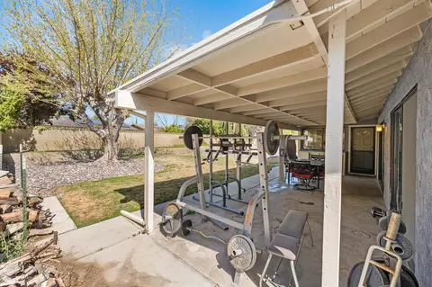 Exterior - 44103 Precise St, Lancaster, CA 93536 photo 4 of 10