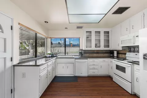 Kitchen - 44103 Precise St, Lancaster, CA 93536 photo 2 of 3