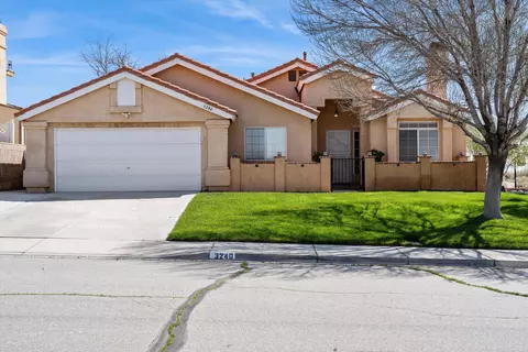 3240 Carnation St, Rosamond, CA 93560