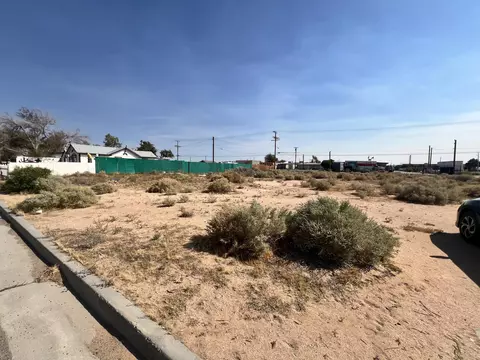 27168 Nudgent St, Boron, CA 93516 photo 3