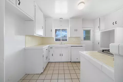 44524 Cedar Ave, Lancaster, CA 93534 photo 8