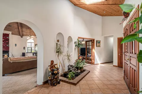 Entry Way - 5420 Clayvale St, Acton, CA 93510 photo 2 of 3