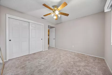 Bedroom - 1086 Hickory Ave, Tehachapi, CA 93561 photo 6 of 6