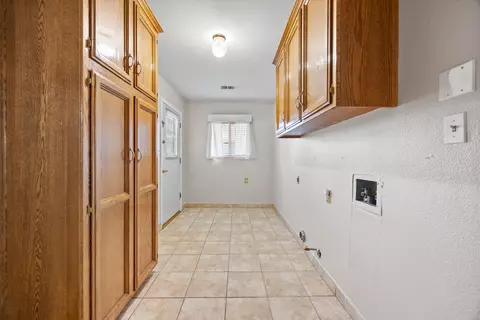 Other - 1086 Hickory Ave, Tehachapi, CA 93561 photo 4 of 5
