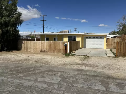 1923 Locust St, Rosamond, CA 93560