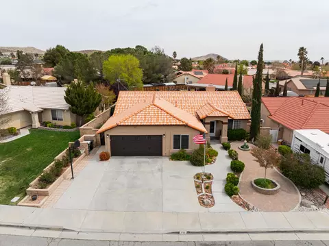 3708 Wyandotte Ln, Rosamond, CA 93560