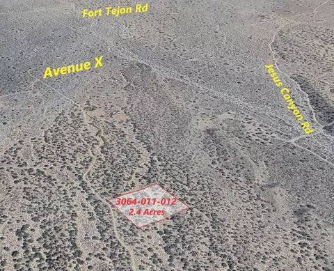 Avenue Z8, Llano, CA 93544