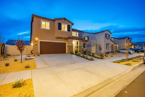 44305 Marbella St, Lancaster, CA 93536 photo 3