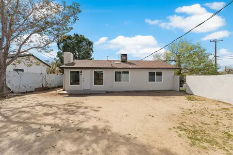 38550 36th St E, Palmdale, CA 93550 photo 11