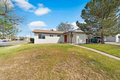 38550 36th St E, Palmdale, CA 93550 photo 5